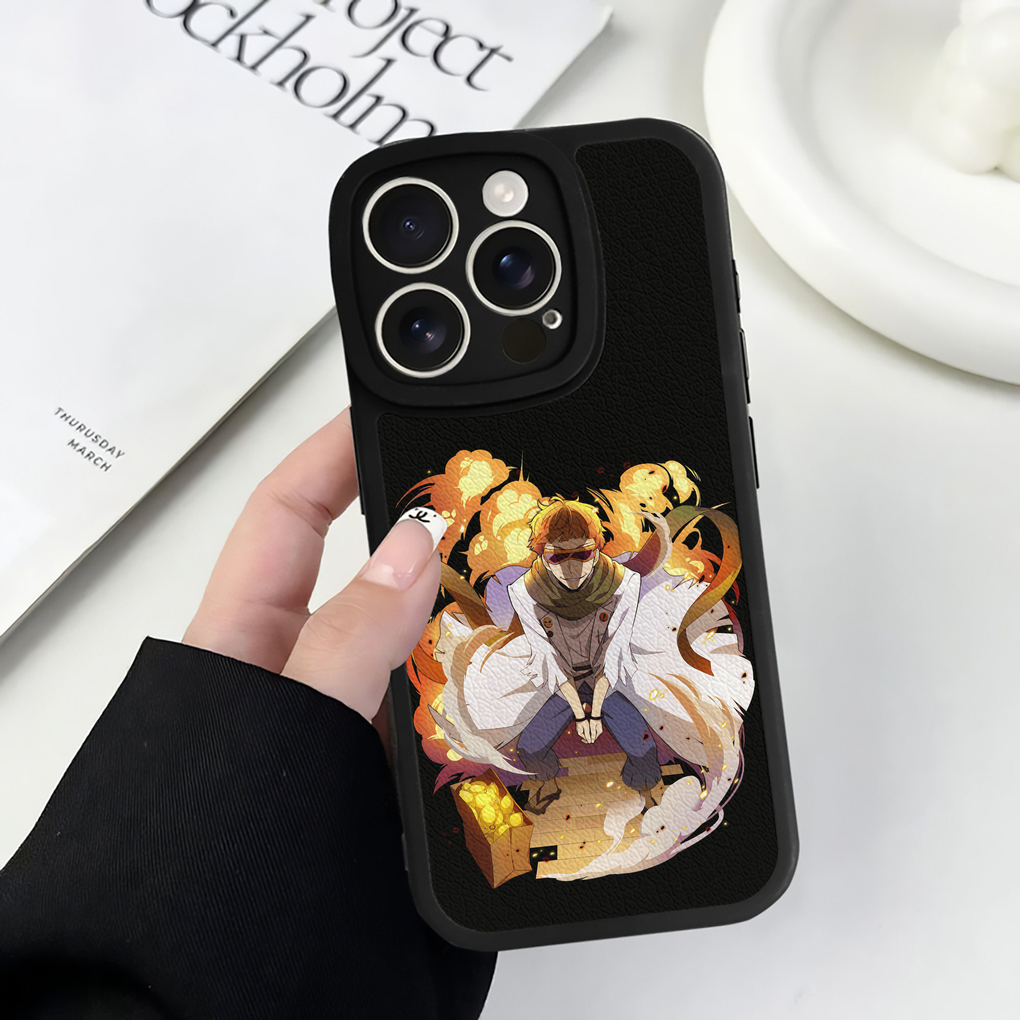 （画像用） 文豪ストレイドッグス Bungo Stray Dogs 【iPhone 16シリーズ対応】シリコンスマホケース（レザー調） 材質：シリコン